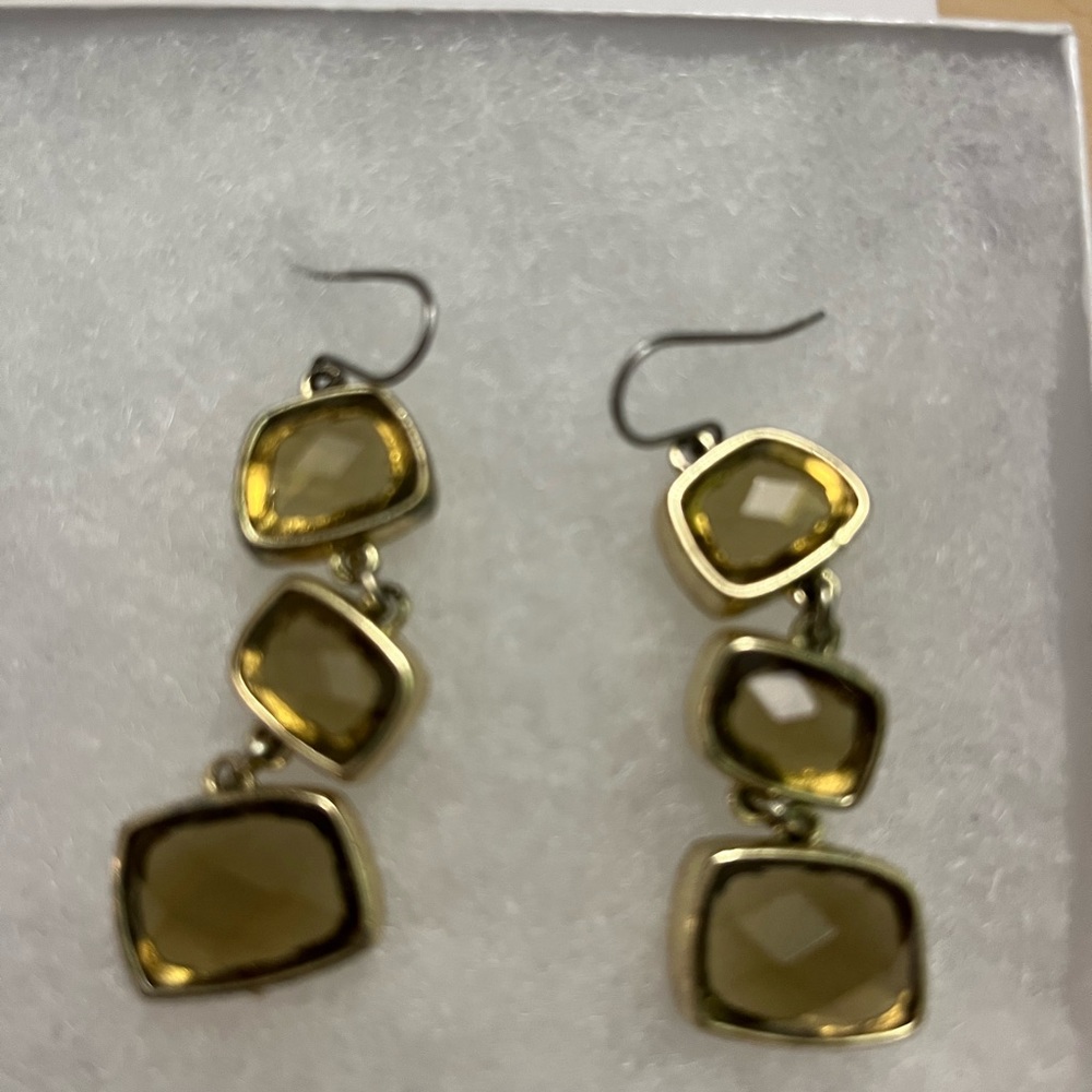 Boutique earrings